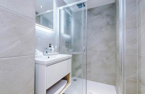 Old Town Hull Apt 1 - King or Twin - Marina Nearby - Foto 4