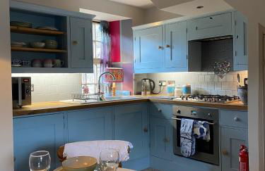 Quirky Highland Cottage with Stunning Views - Foto 15