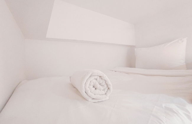 Minimalist And Comfortable Stay 1Br (No Kitchen) At The City Square Apartment - Photo 3