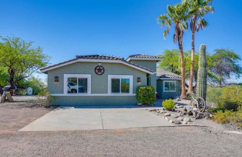 Backyard Oasis and Hot Tub Mtn-View Wickenburg Home - Photo 5