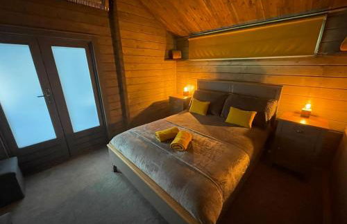 Daisy Cabin - Photo 16