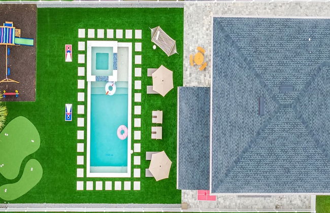 Luxury Home w Heated Pool, Gym, Playground & More! - Foto 45