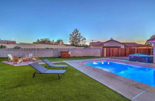 1 Story, 3 BR Home w Hot tub, Pool Grill, Firepit - Foto 2