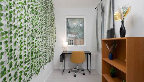 Smart Bungalow: 10-min to UF, Central Location - Foto 2