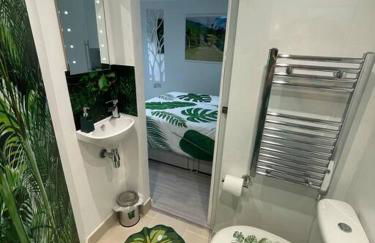 Cosy Jungle Cabin With Bathroom - Foto 1