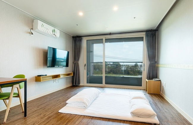 JnB Family Hotel - Photo 22