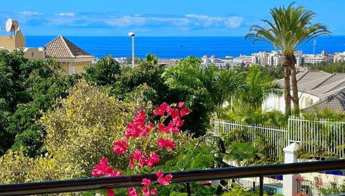 Sunny terrace & pool - Photo 2