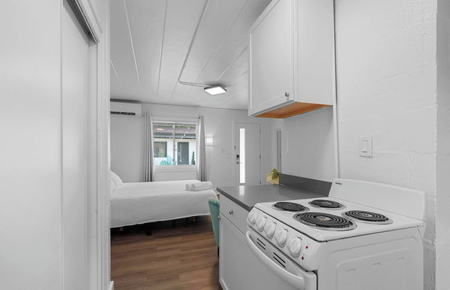 Chic City Retreat 93A Sleeps 2 - Foto 16