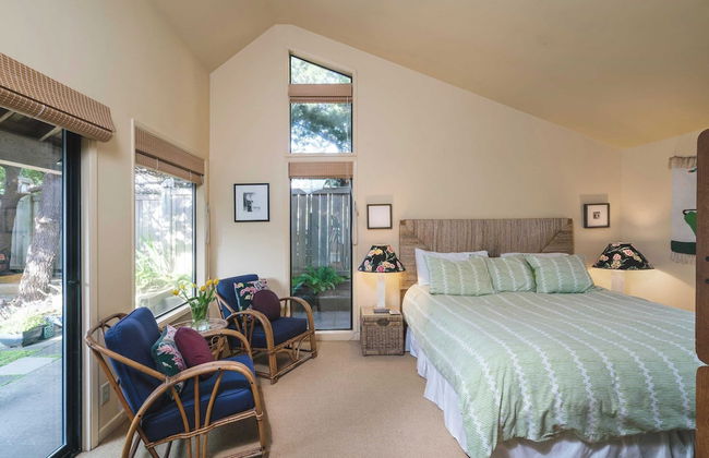 Arch Cape Escape by Avantstay Sensational Clift Top Home w/ Pacific Ocean Views - Photo 16