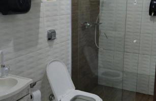 Check-in AUTÔNOMO e Privacidade em Hidro, piscina, casa, garagem até 2, até 3 quartos e 3 ar, 2 banheiros, churrasqueira, máquina de lavar roupas, roupa de cama, todos privativos, insira valor 3 hóspedes e abrimos 2 quartos, já 5 hóspedes usam 3Q - Foto 34