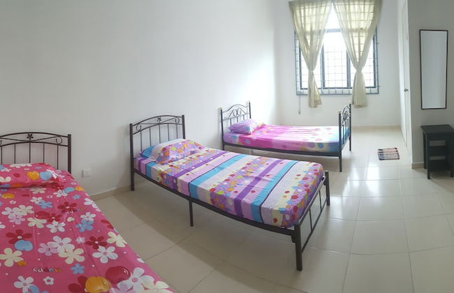 Homestay Ainizie Melaka - Photo 5