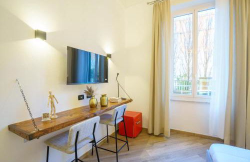 Lucy's Flowers - Photo 38