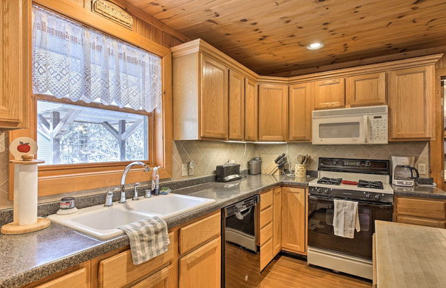 Lakefront Escape with Fishing Pier and Snowmobiling! - Foto 14