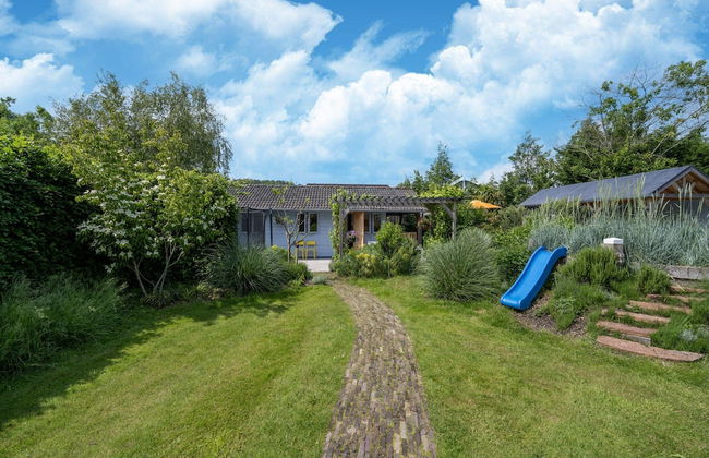 Holiday Home With Bubble Bath - Photo 31