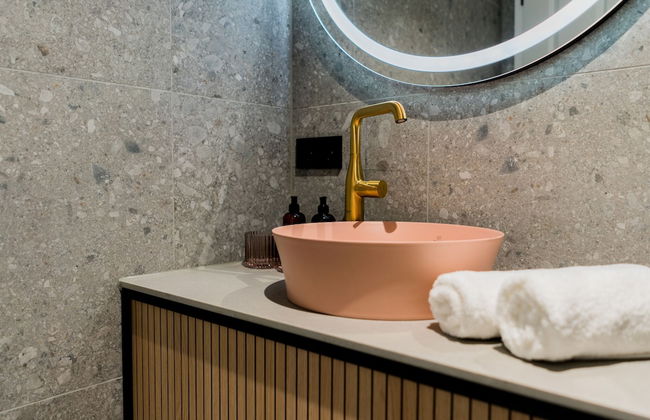 Bob W Peterhof - Photo 14