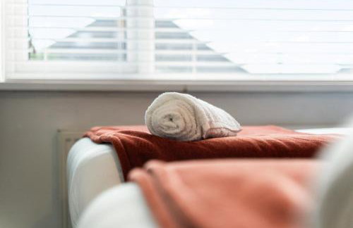 Spacious 3 Bedroom Contractor Stay House in Birmingham B23 near M6 & Fort Dunlop with Free Parking and WiFi - Foto 15