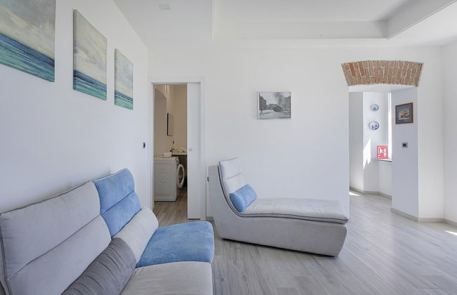 Genova Skyline With Terrace by Wonderful Italy - Photo 7