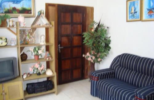 Casa arejada e espaçosa - Foto 9