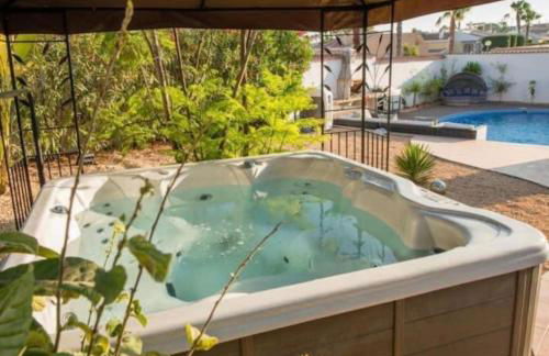 Ciudad Quesada Stunning Heated Pool Private Luxury Villa with Spa Sleeps 14 - Foto 50