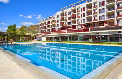 Balnea Experiences II - Apartamentos con Piscina Climatizada, Jacuzzi y Gimnasio - Photo 1