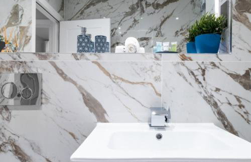 Pluxa Larimar - Spacious Apt with Private Entrance, Workspace & Wi-Fi - Foto 13