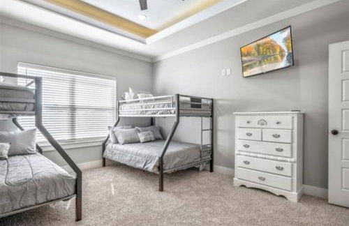 Just Like Home #6: Norman: It's Game Time (campus) - Foto 13