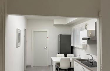 Re House Suite & Deluxe Apartament - Foto 11