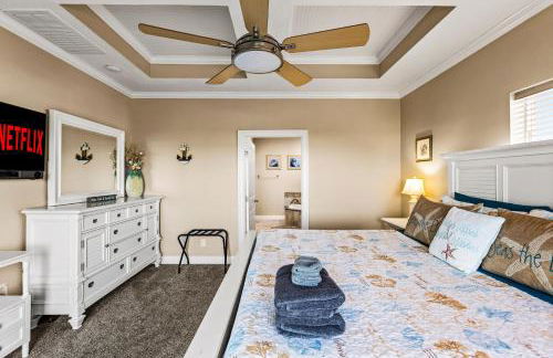 Beachfront Hideaway! Luxury Beachfront, SwimSpa, Game Room, Firepit by Bolivar Vacations - Foto 41