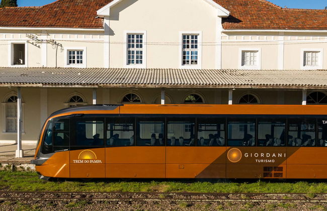 Paseo en el Tren de Pampa + Visita a la bodega Almadén - Foto 1