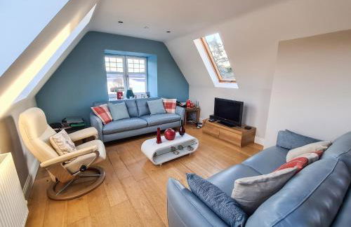 Lochside Apartment - Photo 2