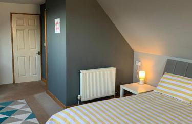 Spacious romantic party cottage with log burner and Ultrafast Fibre near pub Pet friendly - Foto 6