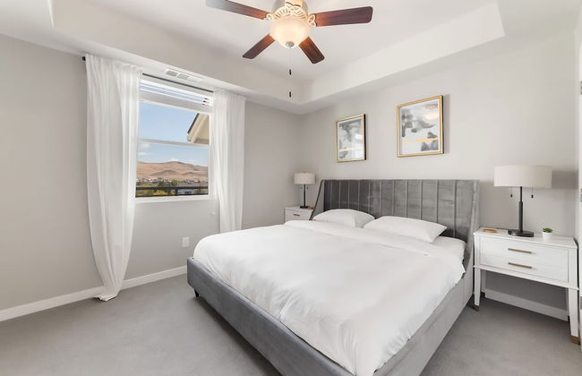 Chic Apt w Jacuzzi Pool BBQ Mountain Views - Foto 3