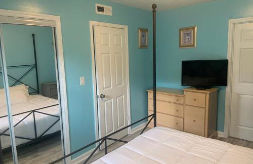 Cheerful two bedroom house 1.5 miles from beach. - Foto 7