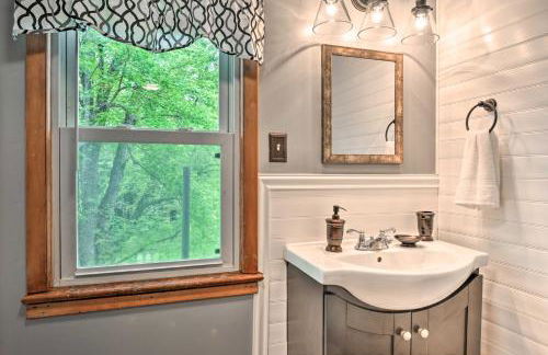 Cozy Family Home with Kayaks, Dock and Fire Pit! - Foto 20