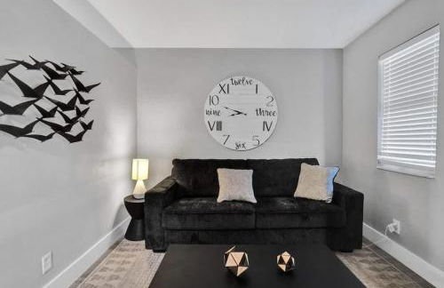 Rustic Retreats Spacious 1BR For 4 guests In The Heart of Fort Lauderdale - Foto 11