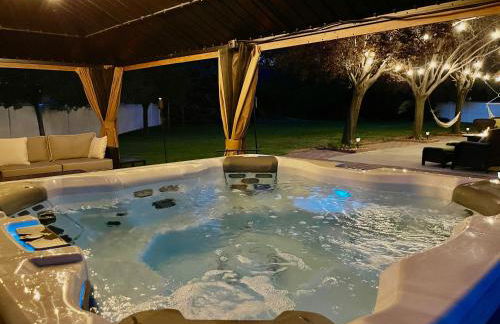 Gorgeous Executive Home - Foto 20