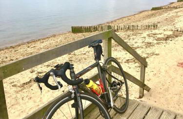 Holly Tree Cottage - 3 bedrooms and large garden with optional glamping double outside - Foto 57