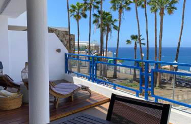 Private apartment with stunning ocean views and sunset. - Photo 32