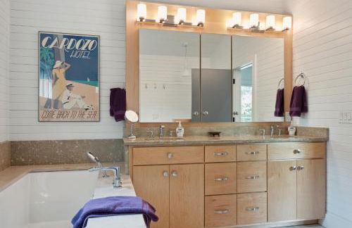 Folly Vacation 620 Three Bedroom Home, one block to the beach and pet friendly - Foto 25