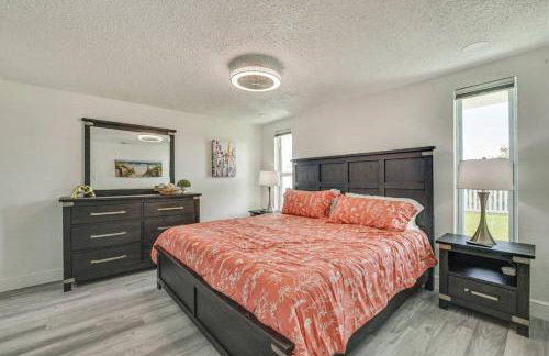 Canal Front Oasis w Heated Pool Close to the Beach - Foto 20