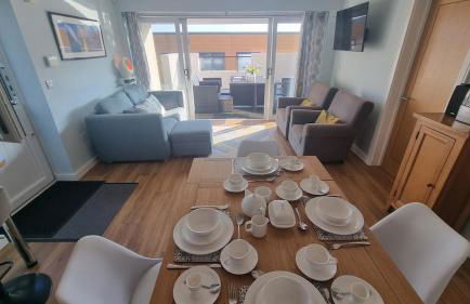 TWIN COVES at Curlew 1, The Cove, Brixham - Photo 13