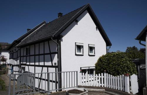 Rosige Zeiten, Ferien im Fachwerkhaus - Photo 1