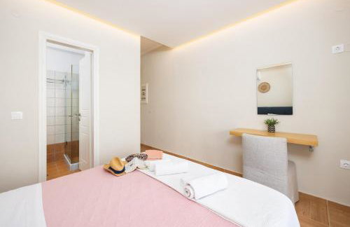 Villa Ioanna Agios Stephanos - Photo 33