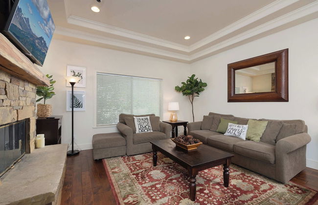 Perfect Basecamp for Mt. Bachelor With Hot Tub - Photo 7