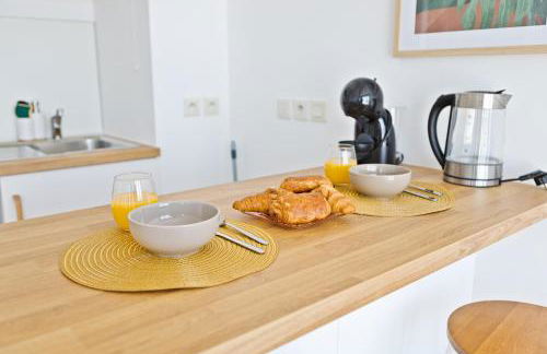 Studio Orly 15 min I Balcon, cuisine, Wi-Fi rapide - Foto 8