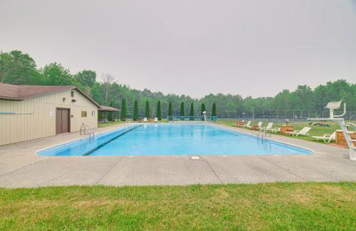 Cozy Lake Wallenpaupack Cabin with Community Perks - Foto 3