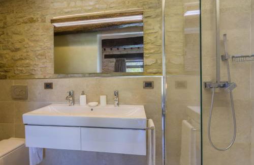 Scenic villa with heated pool - Foto 25