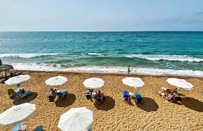 Entdecke Pontikonisi, Mon Repos, Achilleion & schwimme am Marathias Strand – Tagestour - Foto 11