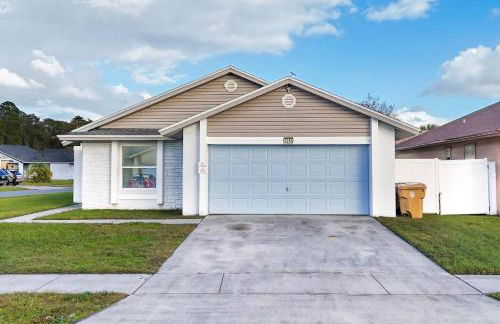 Family Home with Pool, Game Room, and Grill Near Disney - Foto 31