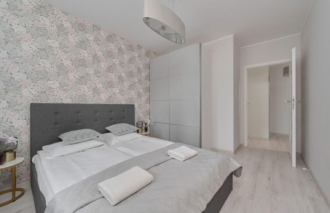 Gwiaździsta Apartment by Renters - Photo 7